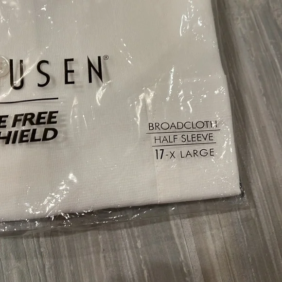 Van Heusen wrinkle free short sleeve button down shirt NWT - Picture 2 of 5